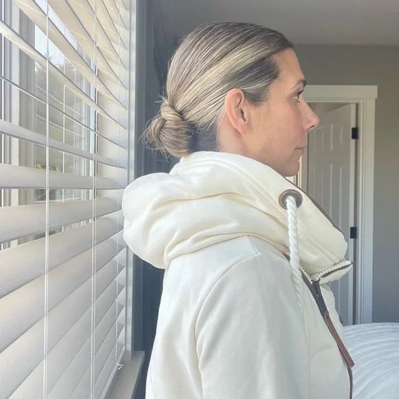 Wanakome Athena full zip Cream Hoodie with Brown Details - Picture 5 of 9